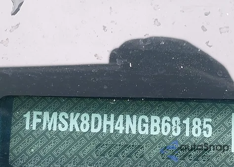 2022 Ford Explorer Xlt z USA, uszkodzony, nr VIN 1FMSK8DH4NGB68185